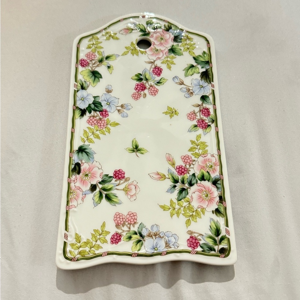 VTG Porcelain Cheese Board Flowers & Berries Andrea Sadek Cottage Trivet Decor